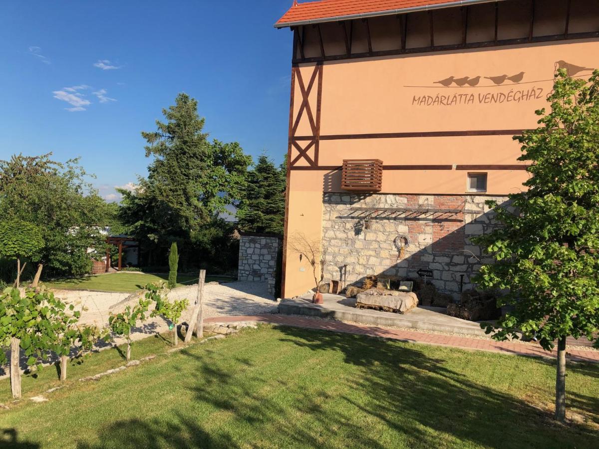 Madarlatta Vendeghaz Hotel Fertorakos Luaran gambar