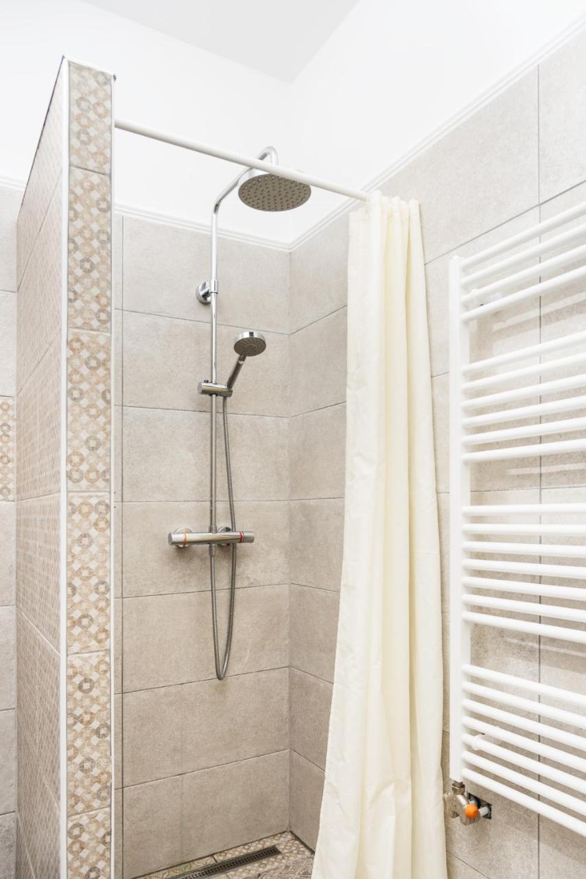 Madarlatta Vendeghaz Hotel Fertorakos Luaran gambar